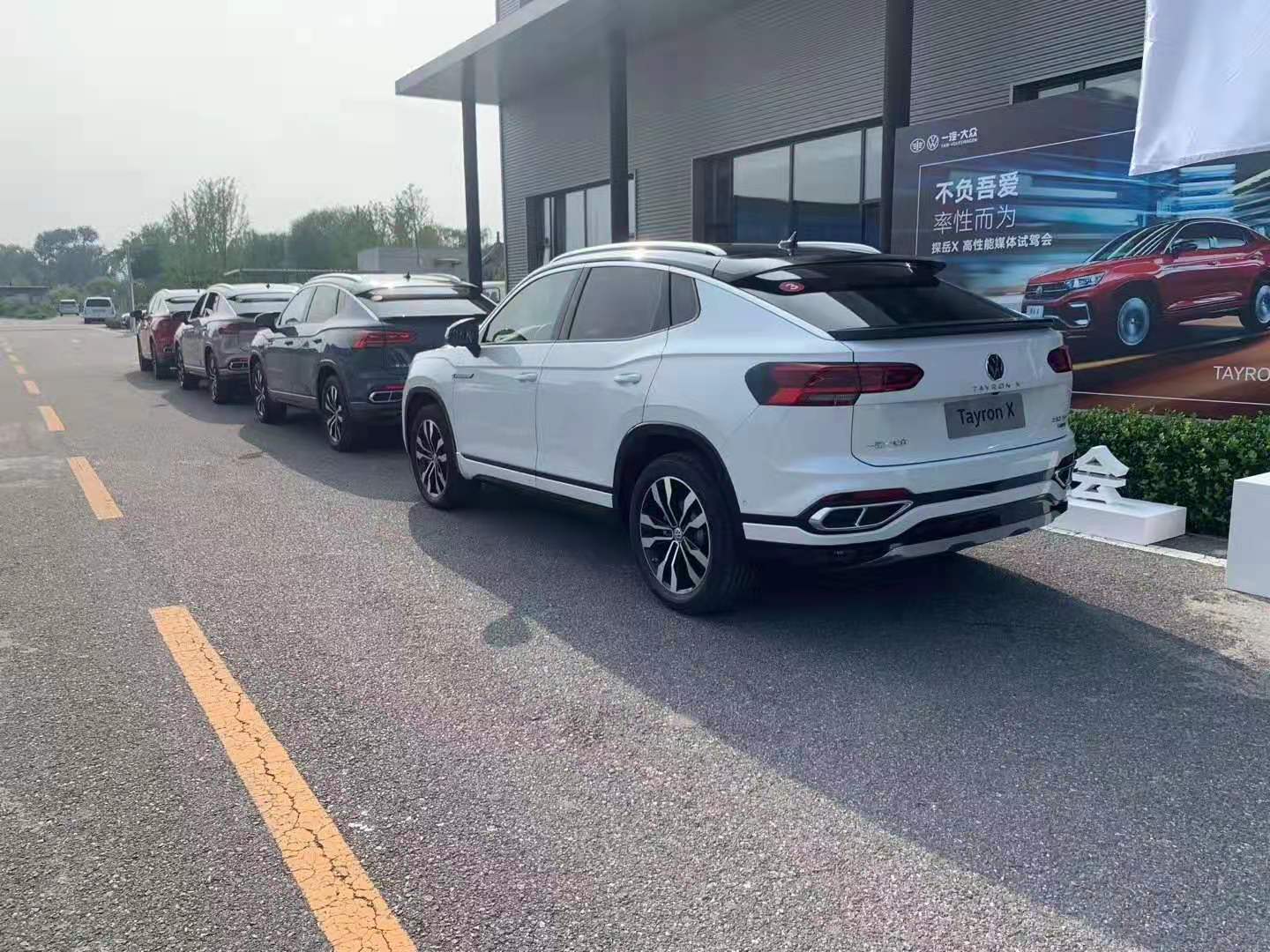 北京包車帶司機(jī)