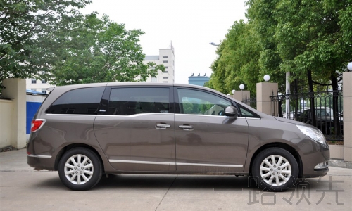 商務(wù)車出租 商務(wù)車出租